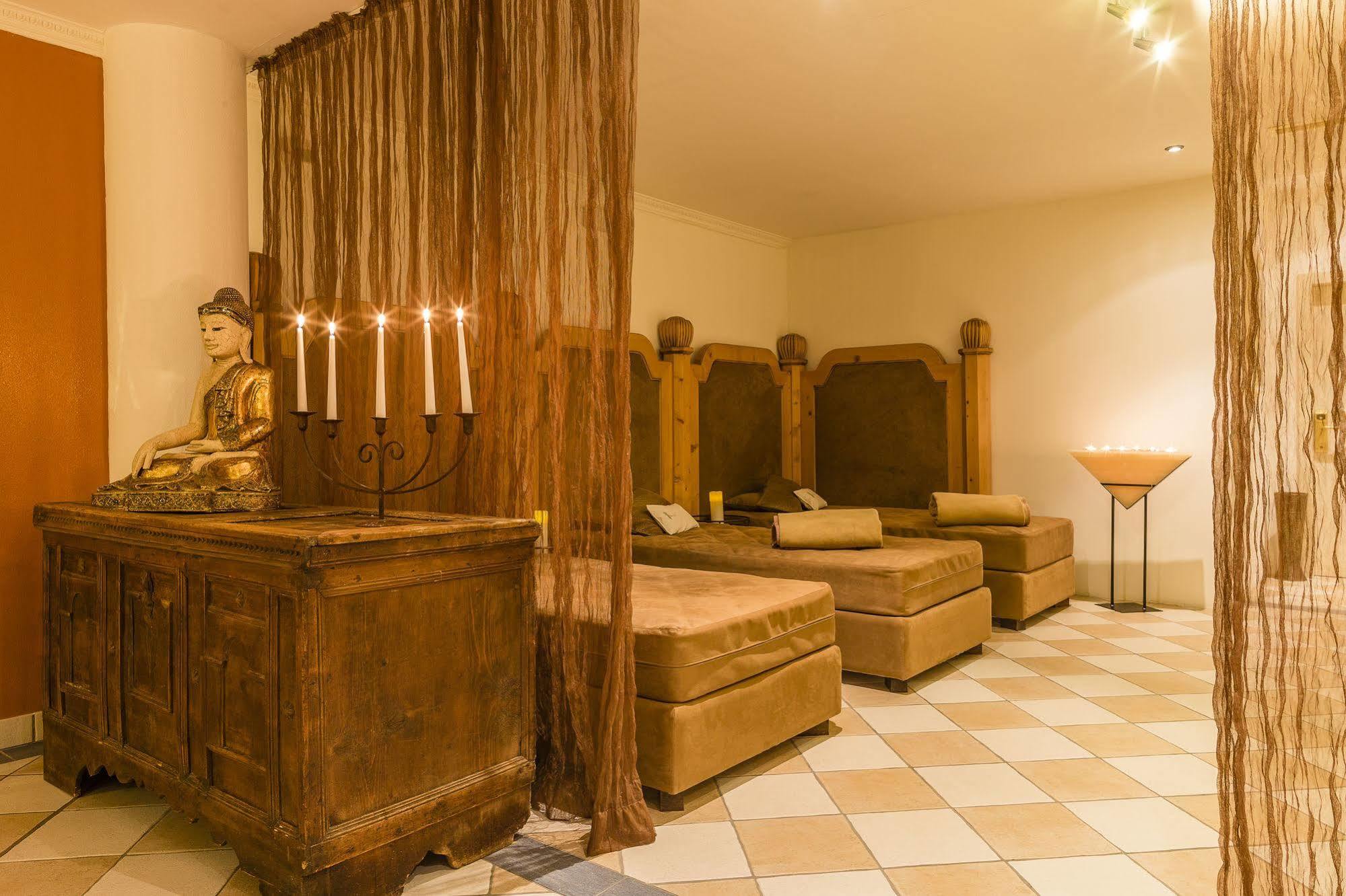 Dolcevita Hotel Jagdhof Laces Luaran gambar