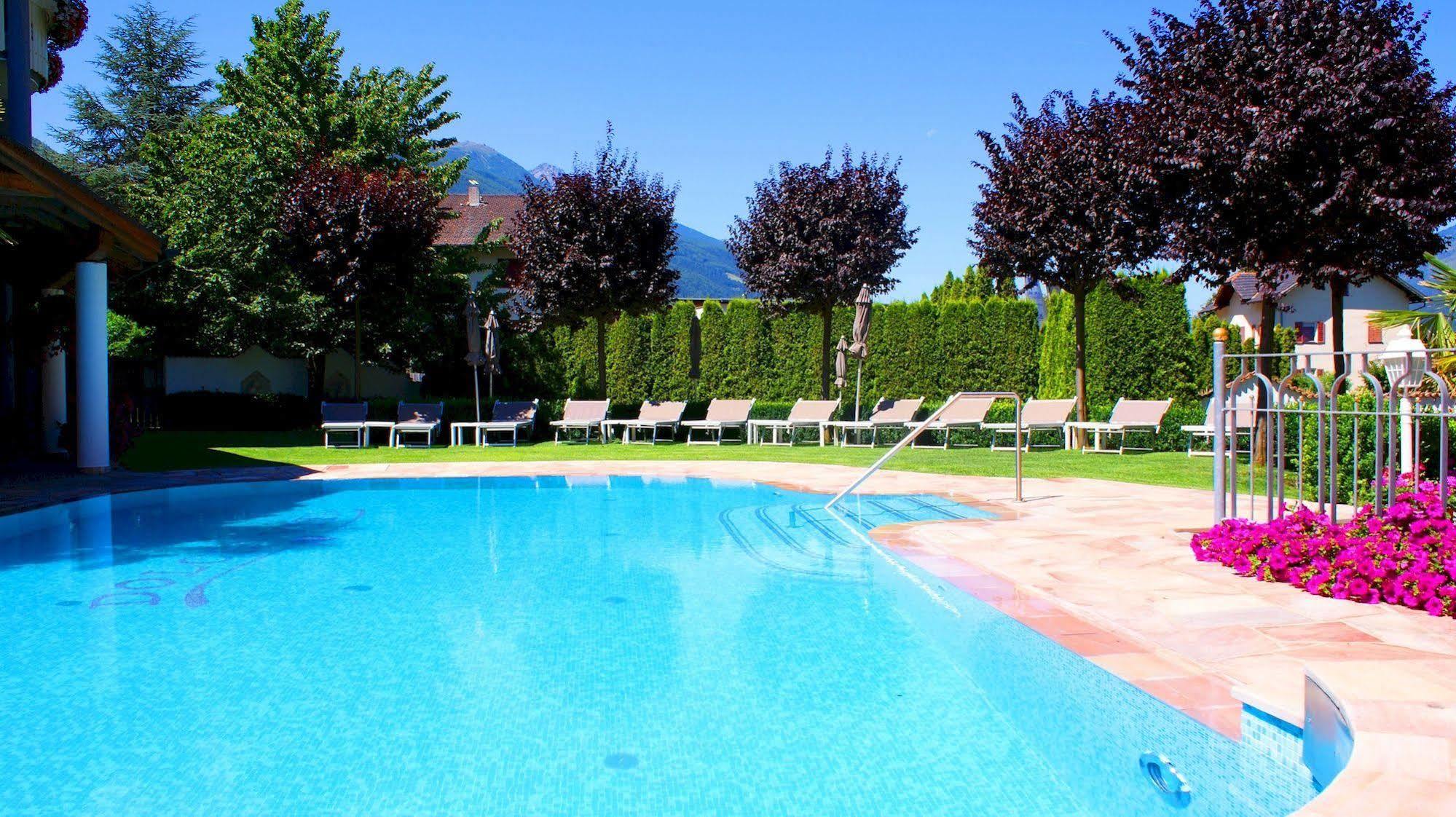 Dolcevita Hotel Jagdhof Laces Luaran gambar